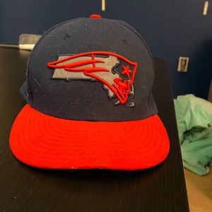 Men’s patriots fitted hat size 7 1/4.